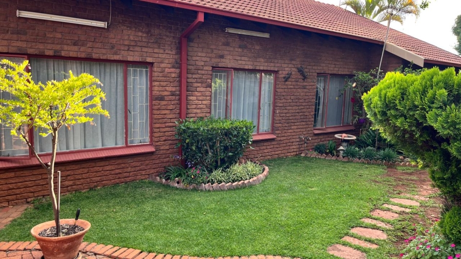 3 Bedroom Property for Sale in Fauna Park Limpopo