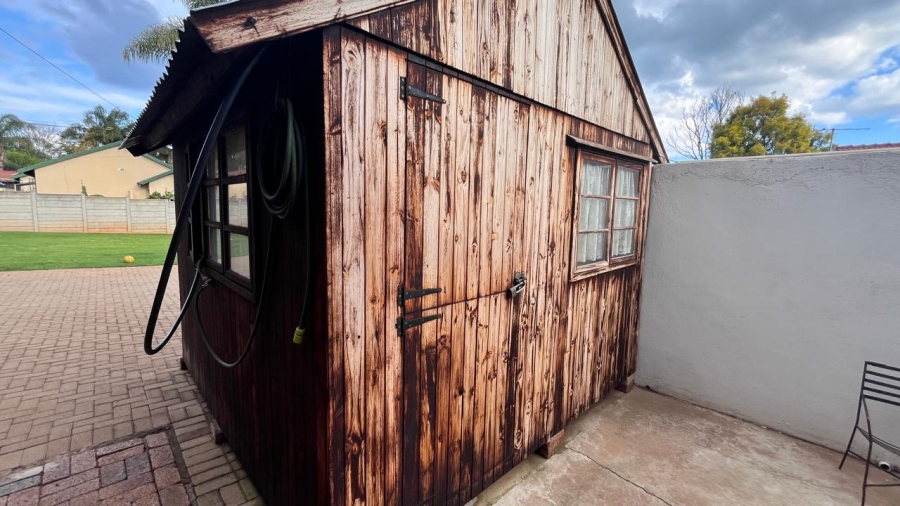 3 Bedroom Property for Sale in Fauna Park Limpopo