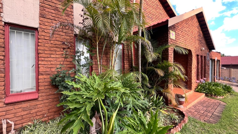 3 Bedroom Property for Sale in Fauna Park Limpopo