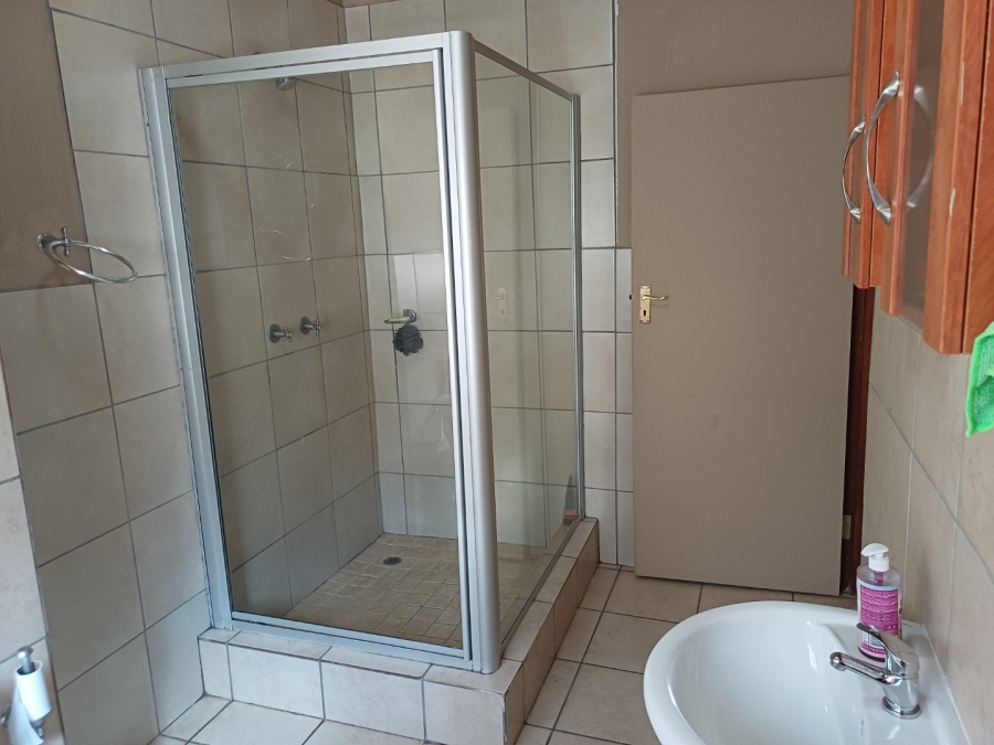 To Let 3 Bedroom Property for Rent in Bendor Limpopo