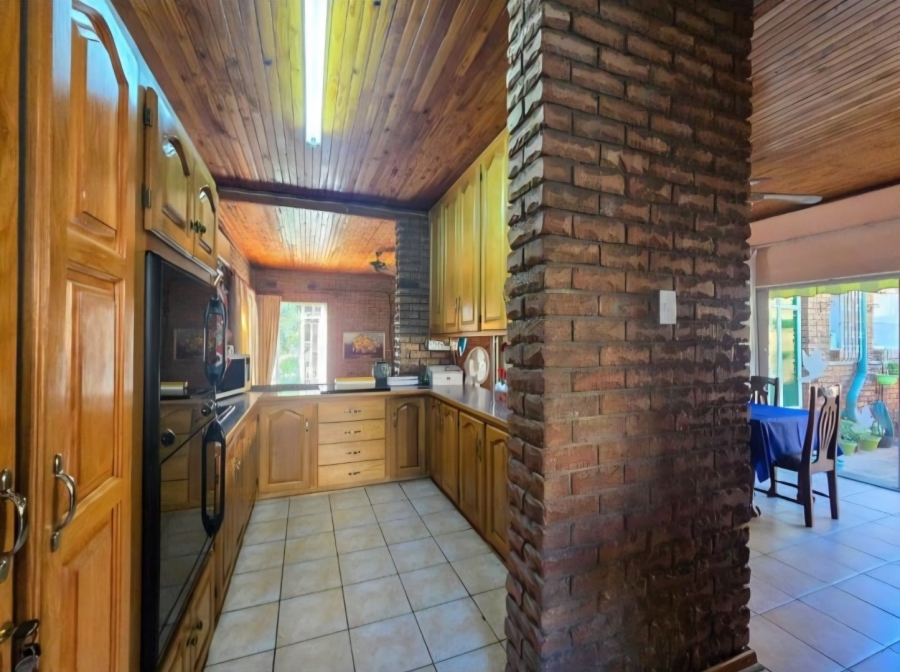 To Let 4 Bedroom Property for Rent in Bendor Limpopo