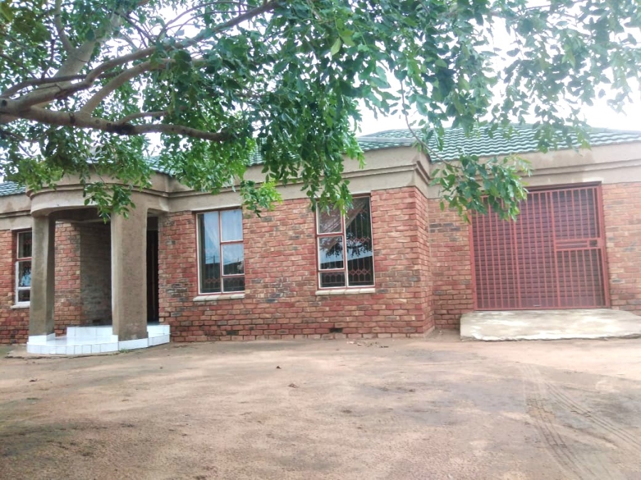 3 Bedroom Property for Sale in makgofe Limpopo