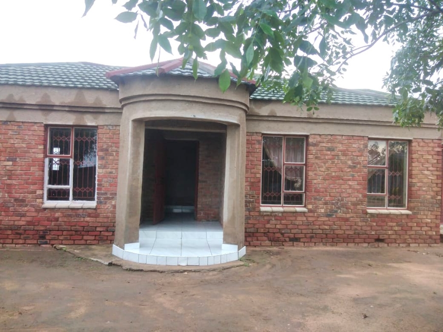 3 Bedroom Property for Sale in makgofe Limpopo