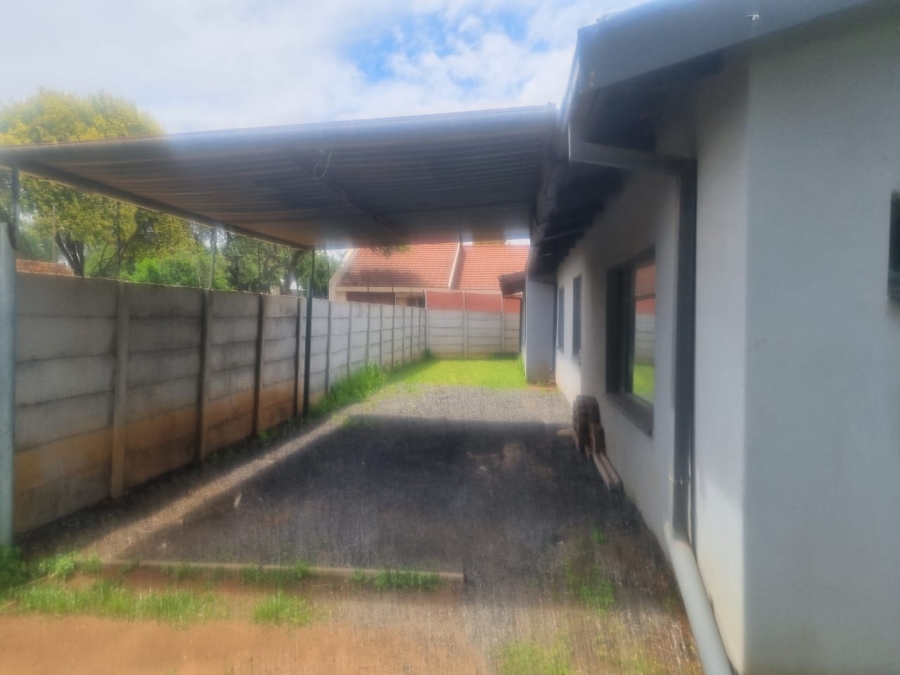 To Let 5 Bedroom Property for Rent in Capricorn Limpopo