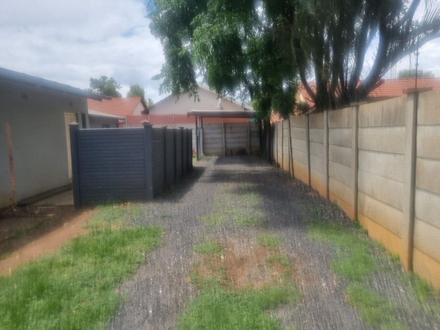 To Let 5 Bedroom Property for Rent in Capricorn Limpopo