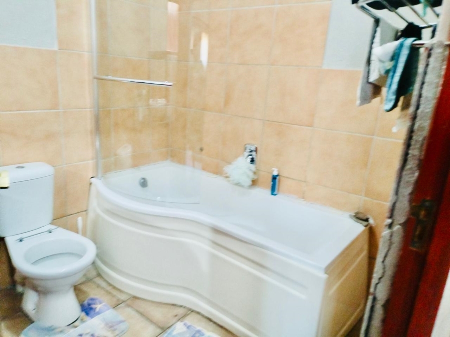 To Let 3 Bedroom Property for Rent in Annadale Limpopo