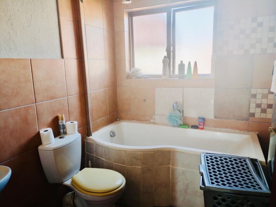 To Let 3 Bedroom Property for Rent in Annadale Limpopo