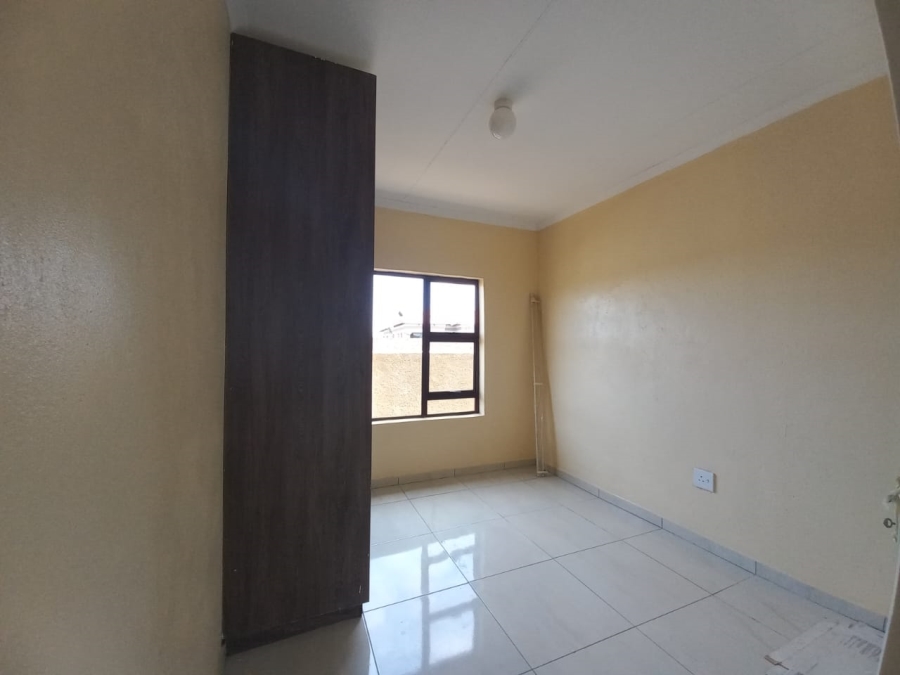 3 Bedroom Property for Sale in Mahlasedi Park Limpopo