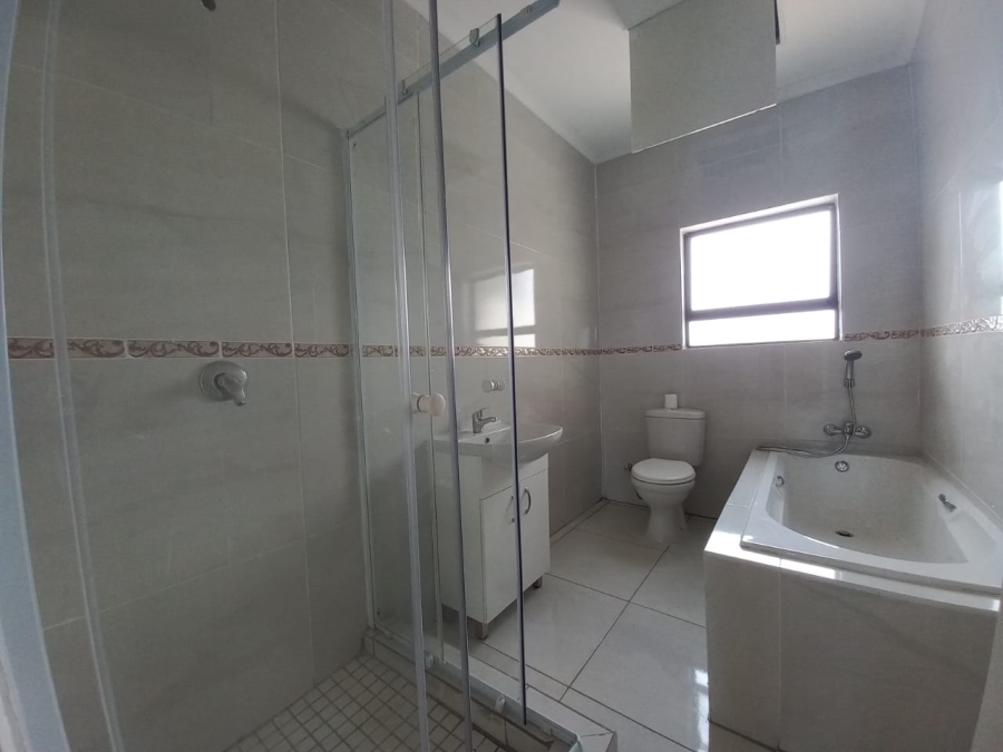 3 Bedroom Property for Sale in Mahlasedi Park Limpopo