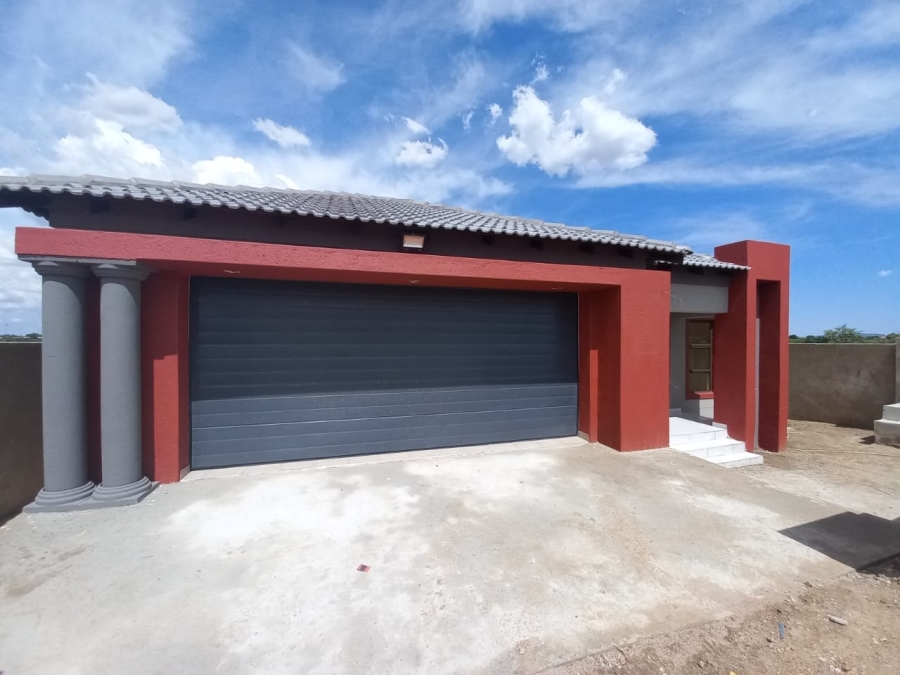 3 Bedroom Property for Sale in Mahlasedi Park Limpopo