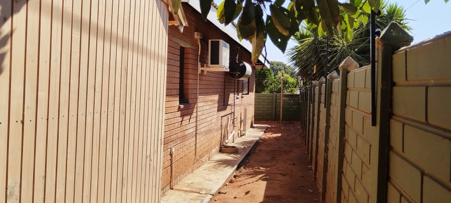 6 Bedroom Property for Sale in Flora Park Limpopo