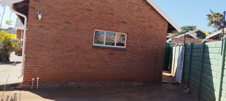 6 Bedroom Property for Sale in Flora Park Limpopo