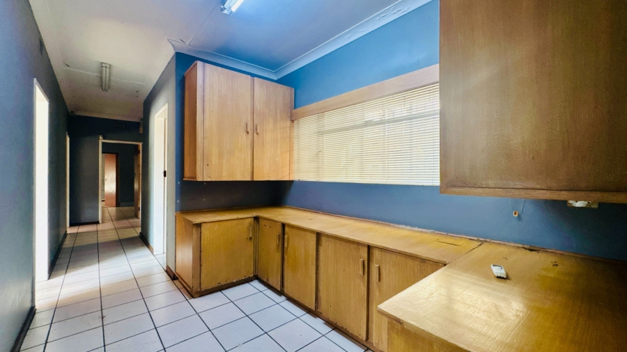 To Let commercial Property for Rent in Polokwane Central Limpopo