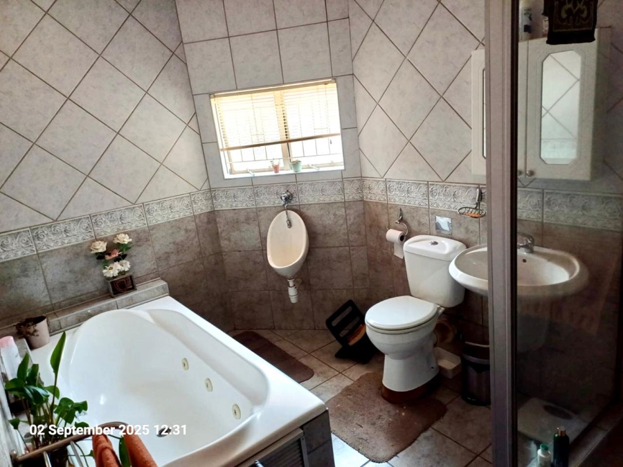 3 Bedroom Property for Sale in Moregloed Limpopo