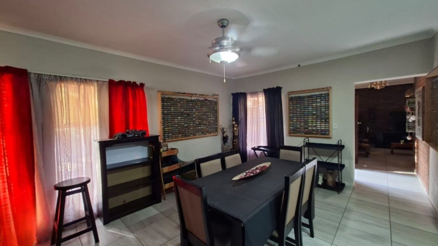 5 Bedroom Property for Sale in Chroompark Limpopo
