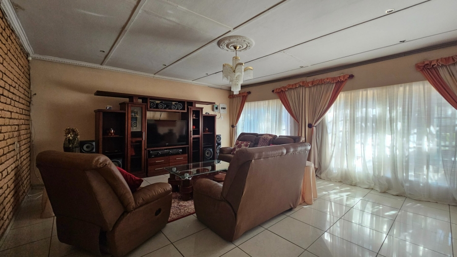 4 Bedroom Property for Sale in Flora Park Limpopo