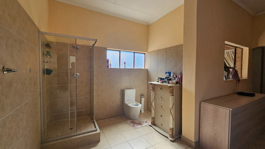 4 Bedroom Property for Sale in Flora Park Limpopo