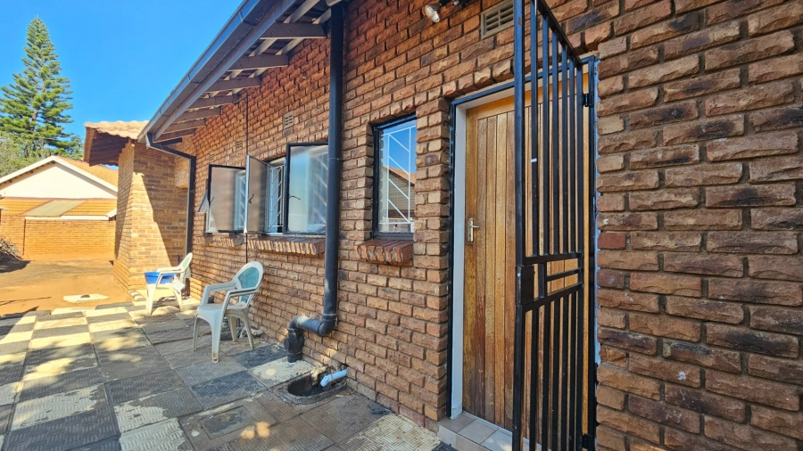 4 Bedroom Property for Sale in Flora Park Limpopo