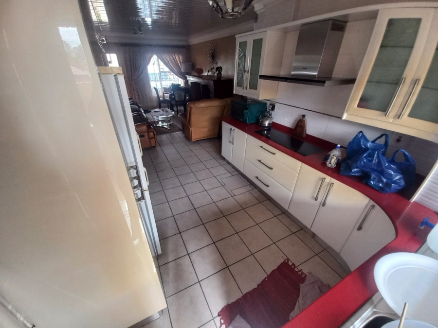 2 Bedroom Property for Sale in Polokwane Central Limpopo