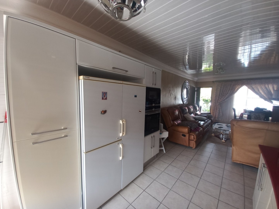 2 Bedroom Property for Sale in Polokwane Central Limpopo