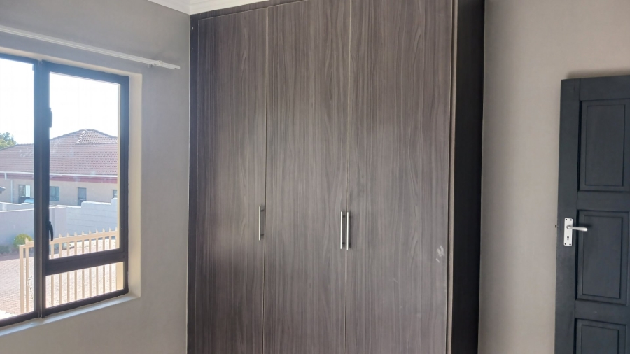 To Let 4 Bedroom Property for Rent in Golden Acres Estate Limpopo