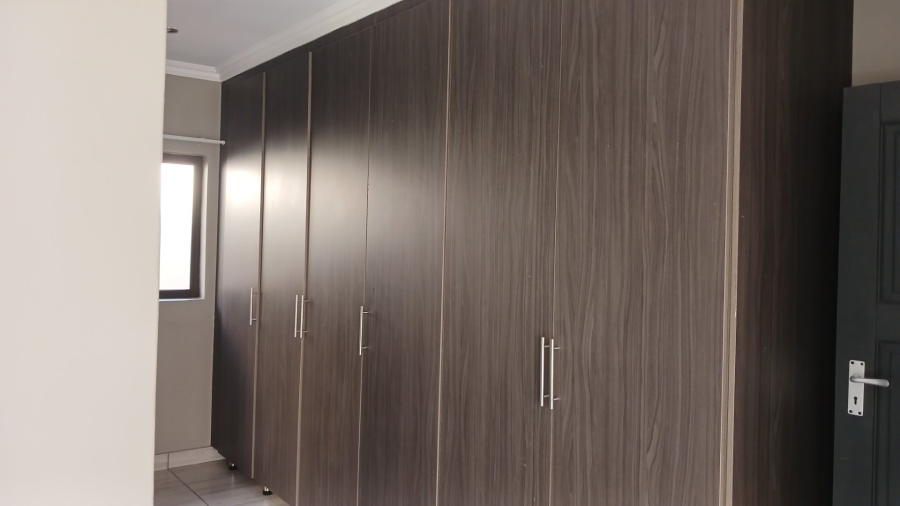 To Let 4 Bedroom Property for Rent in Golden Acres Estate Limpopo