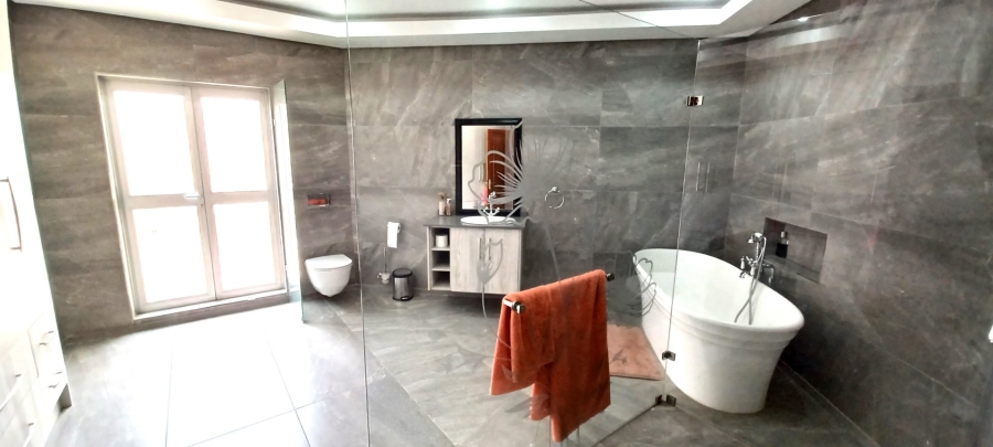 4 Bedroom Property for Sale in Bendor Village Limpopo