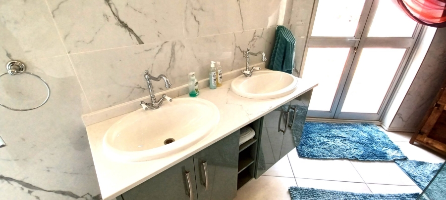 4 Bedroom Property for Sale in Bendor Village Limpopo