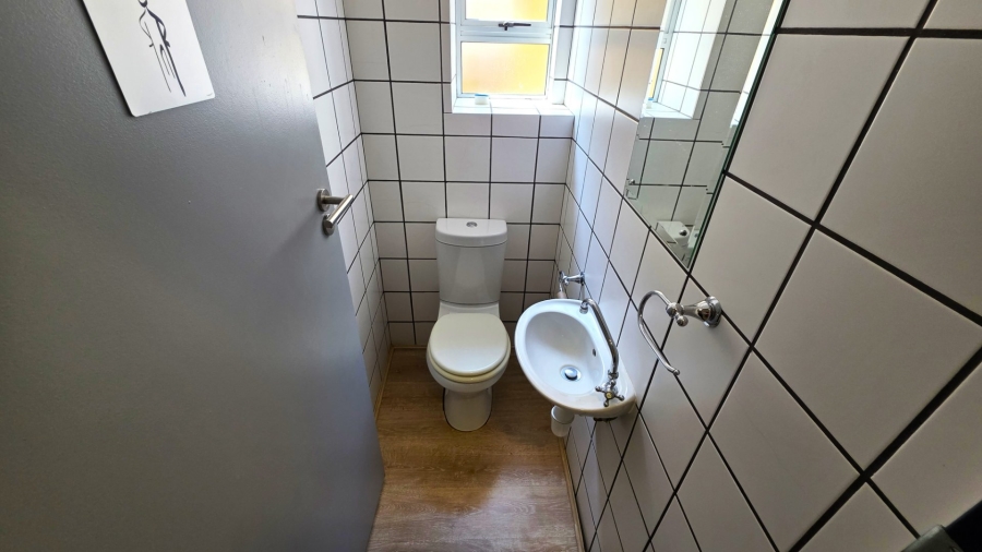 Commercial Property for Sale in Hampton Court Limpopo