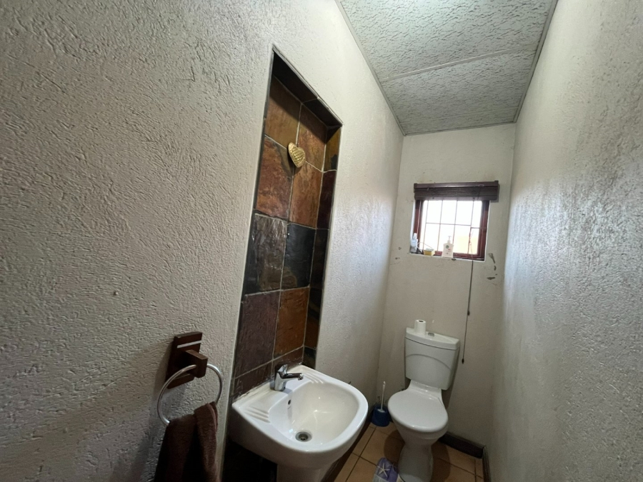 3 Bedroom Property for Sale in Annadale Limpopo