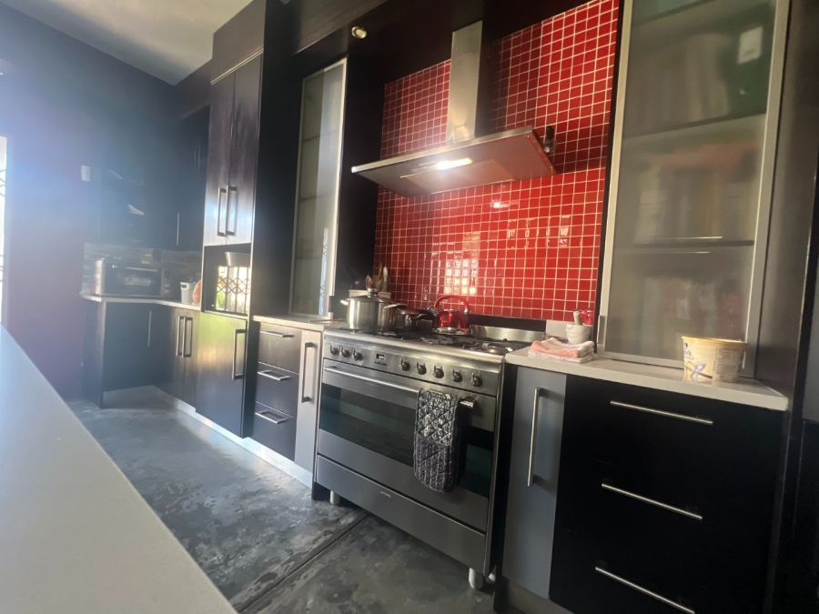 5 Bedroom Property for Sale in Eagles Crest Limpopo