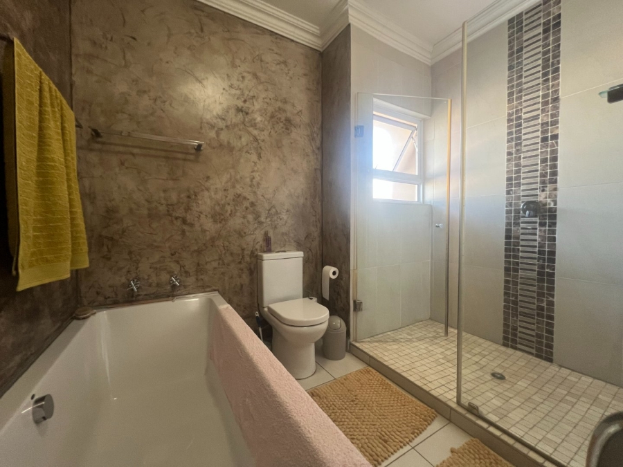 5 Bedroom Property for Sale in Eagles Crest Limpopo