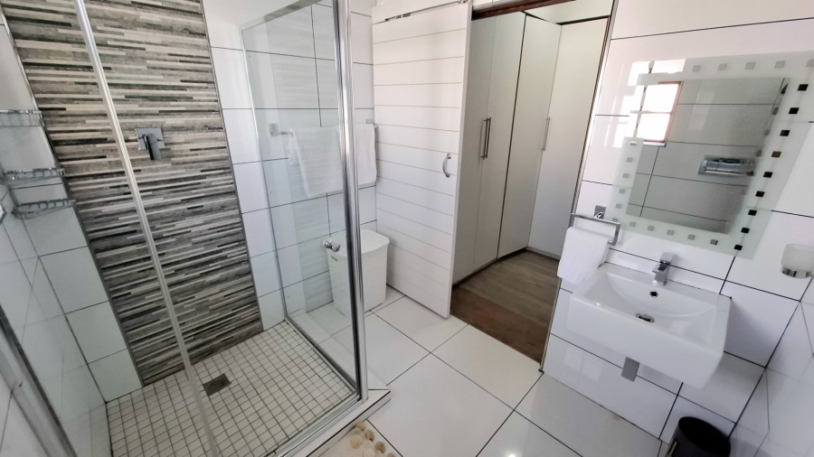 To Let 3 Bedroom Property for Rent in Bendor Limpopo