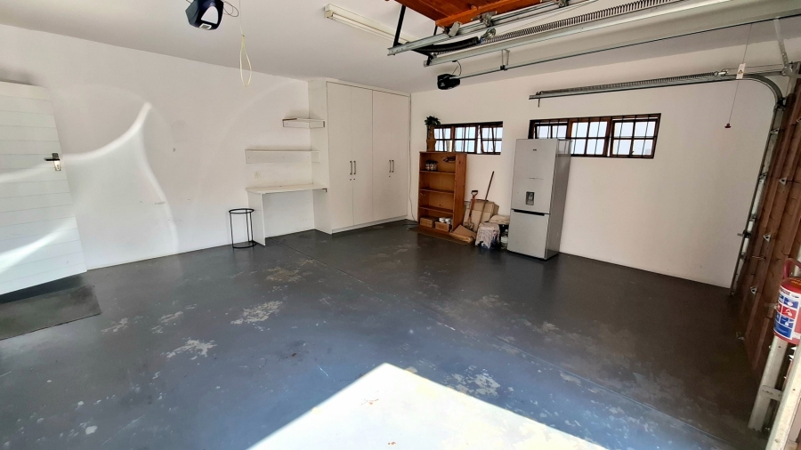 To Let 3 Bedroom Property for Rent in Bendor Limpopo