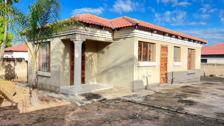 3 Bedroom Property for Sale in Rethabile Gardens Limpopo