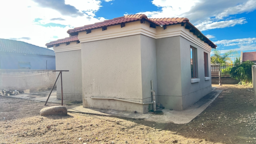 3 Bedroom Property for Sale in Rethabile Gardens Limpopo
