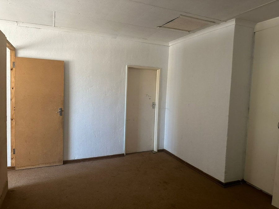 To Let 4 Bedroom Property for Rent in Impala Park Limpopo