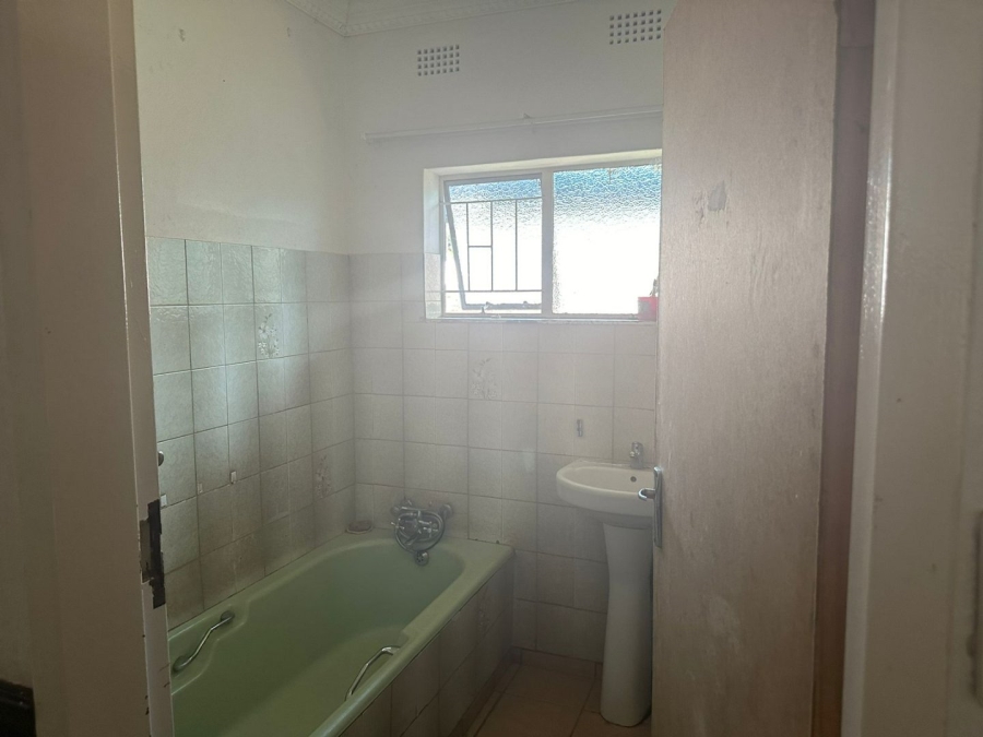 To Let 4 Bedroom Property for Rent in Impala Park Limpopo