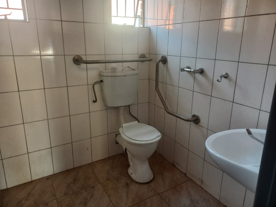 To Let commercial Property for Rent in Magna Via Industrial Limpopo