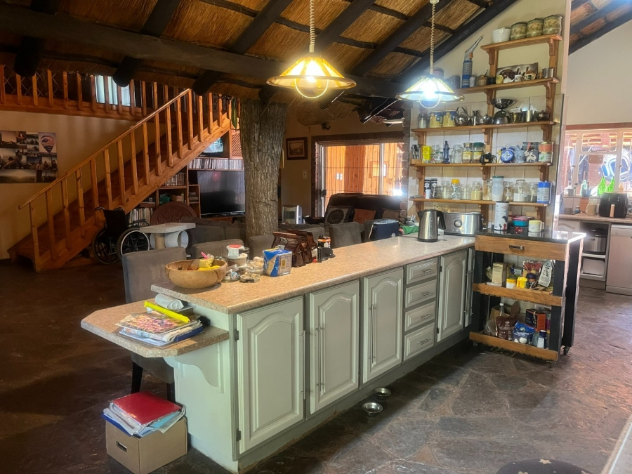 5 Bedroom Property for Sale in Aquapark Limpopo