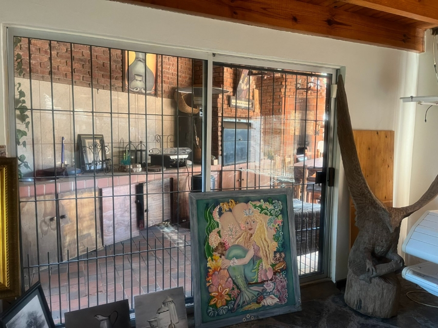 5 Bedroom Property for Sale in Aquapark Limpopo