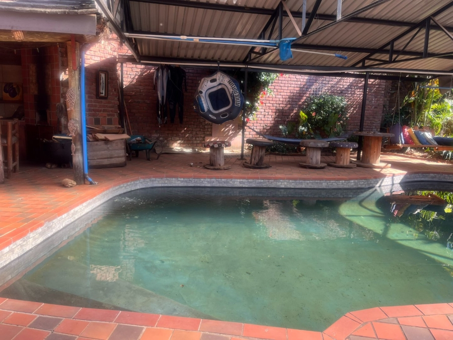 5 Bedroom Property for Sale in Aquapark Limpopo
