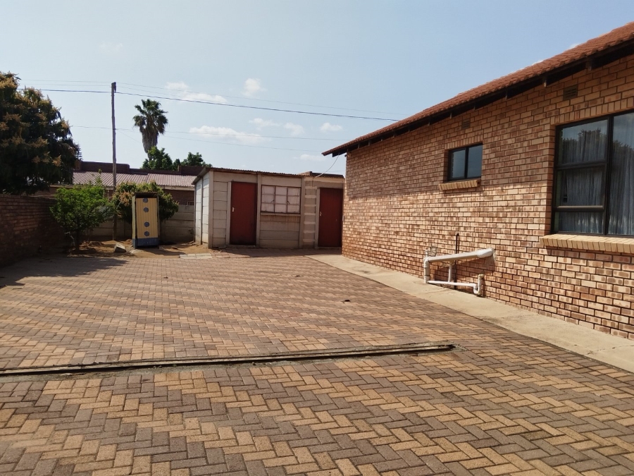 4 Bedroom Property for Sale in Seshego Limpopo