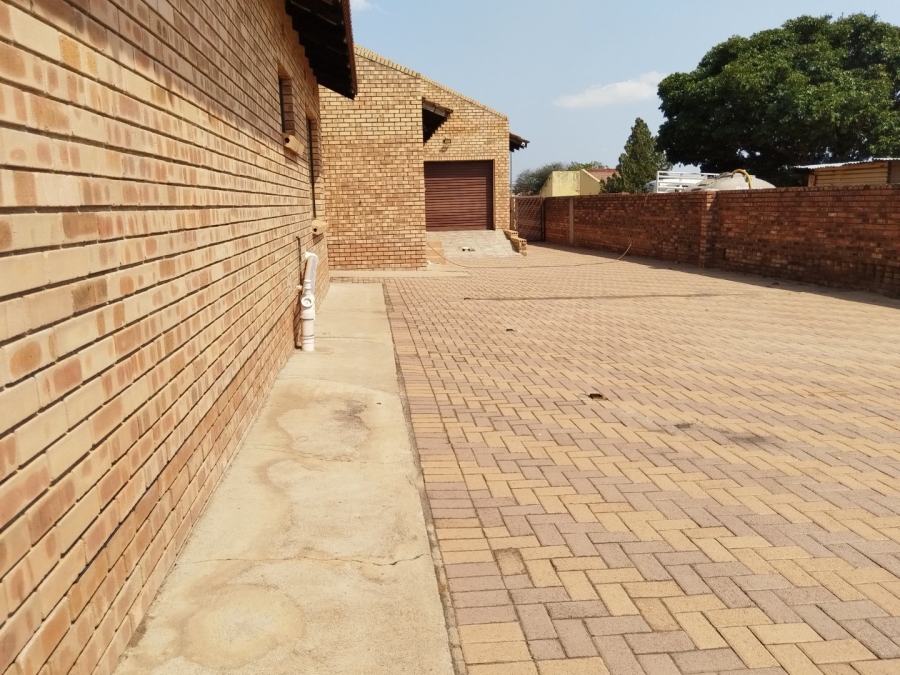 4 Bedroom Property for Sale in Seshego Limpopo