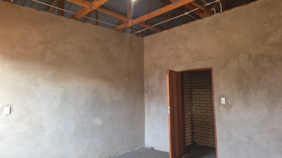 To Let 6 Bedroom Property for Rent in Agatha Park Limpopo