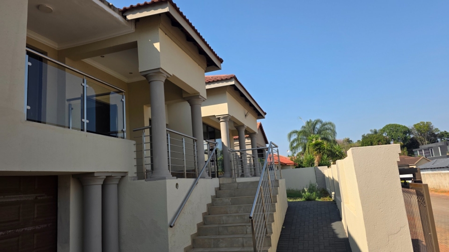 4 Bedroom Property for Sale in Golden Acres Estate Limpopo