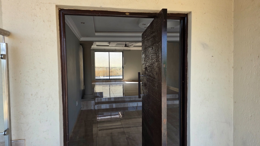 4 Bedroom Property for Sale in Golden Acres Estate Limpopo