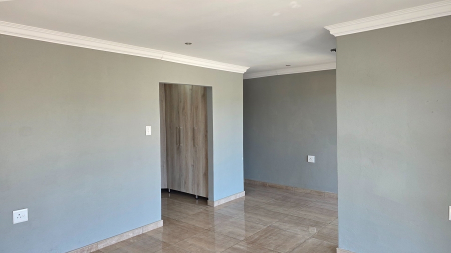 4 Bedroom Property for Sale in Golden Acres Estate Limpopo