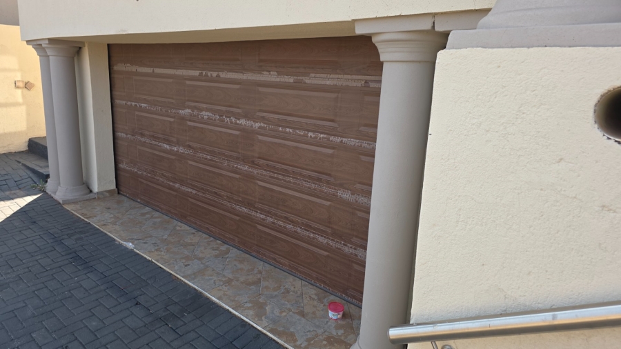 4 Bedroom Property for Sale in Golden Acres Estate Limpopo