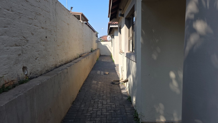 4 Bedroom Property for Sale in Golden Acres Estate Limpopo